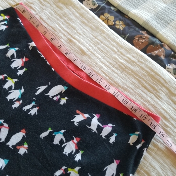 WonderShop | (2) Penguin Print Holiday Pajamas - Picture 9 of 11